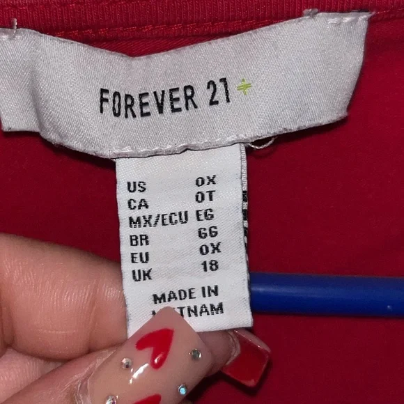 Red top - Picture 2 of 2